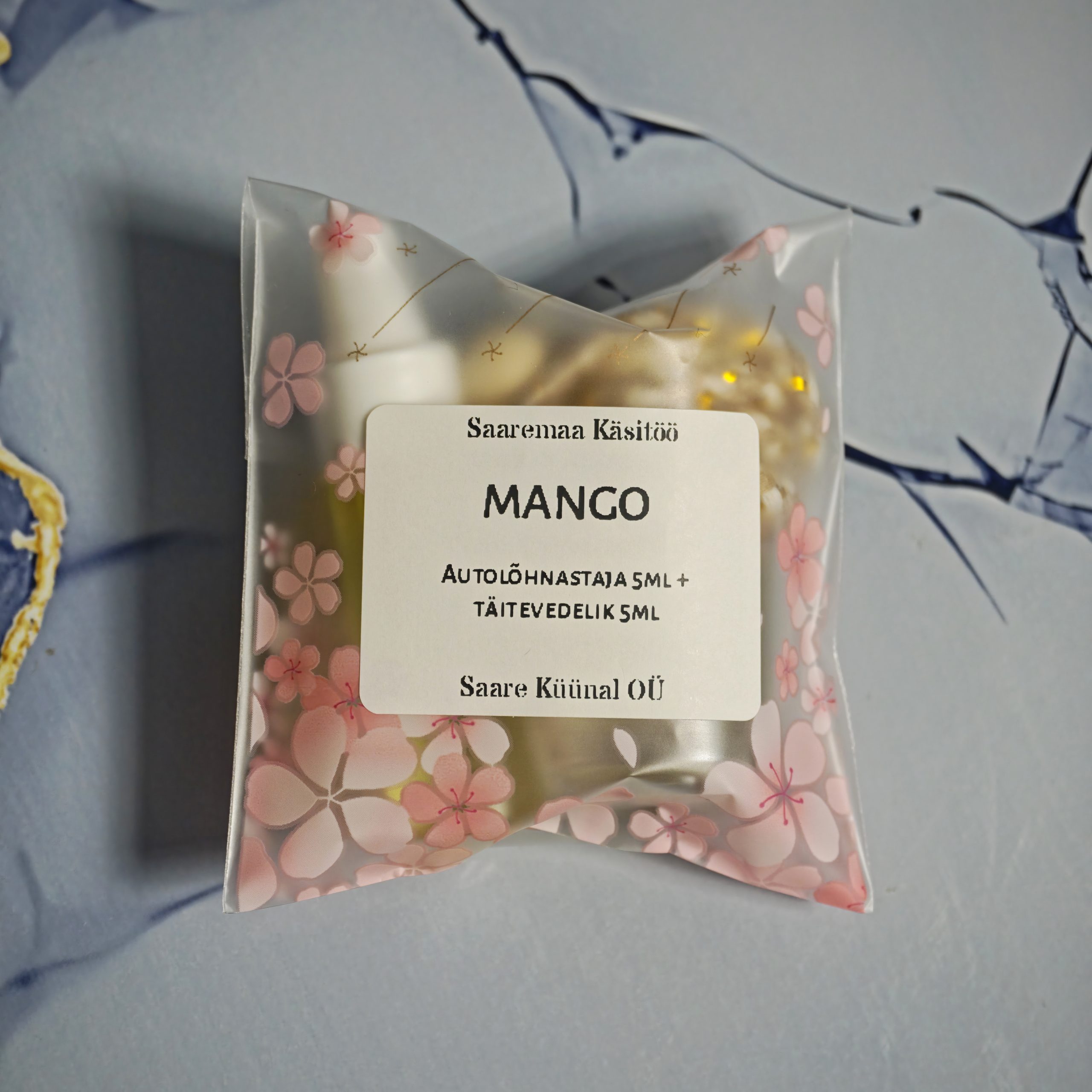 Mango autolõhnastaja ja täitevedeliku komplekt lillelise pakendiga