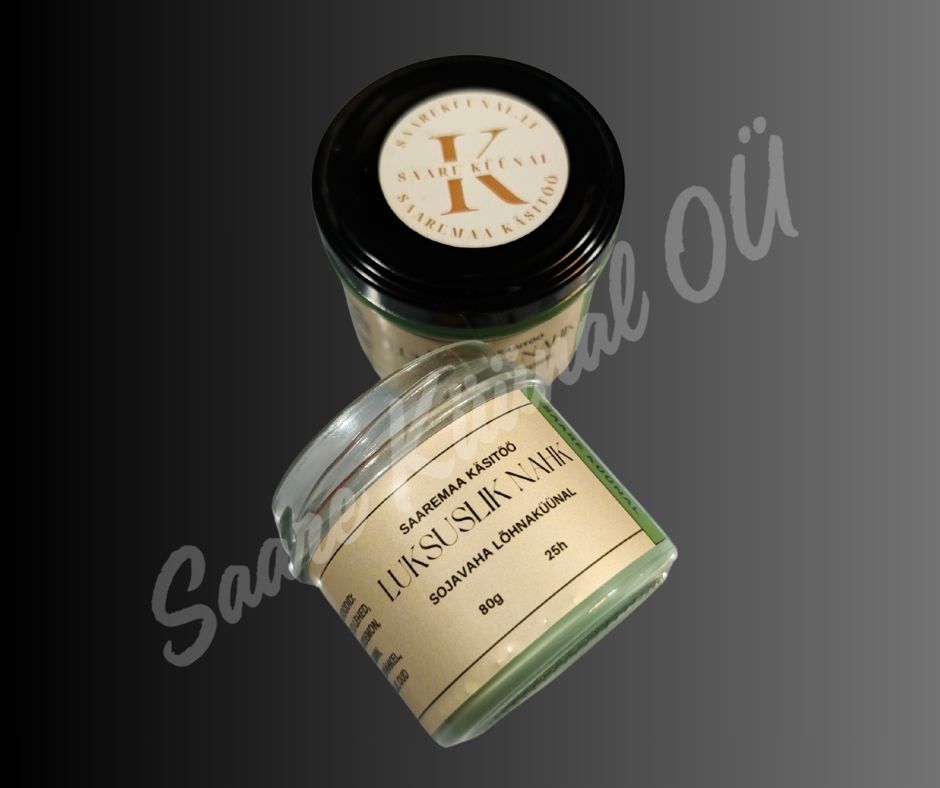 Luksuslik Nahk 80g käsitööna valmistatud lõhnaküünal elegantse naha aroomiga stiilses klaasanumas.